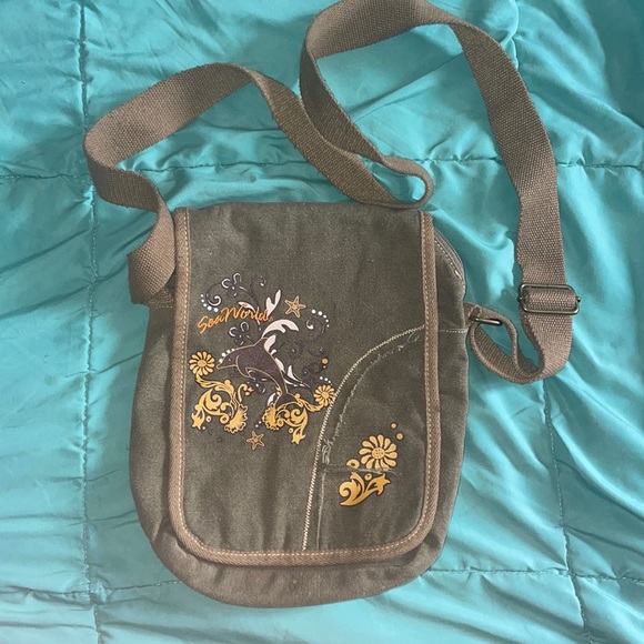 Seaworld Bags Seaworld Crossbody Bag Poshmark